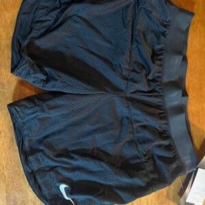 Nike black running shorts #runningessentials